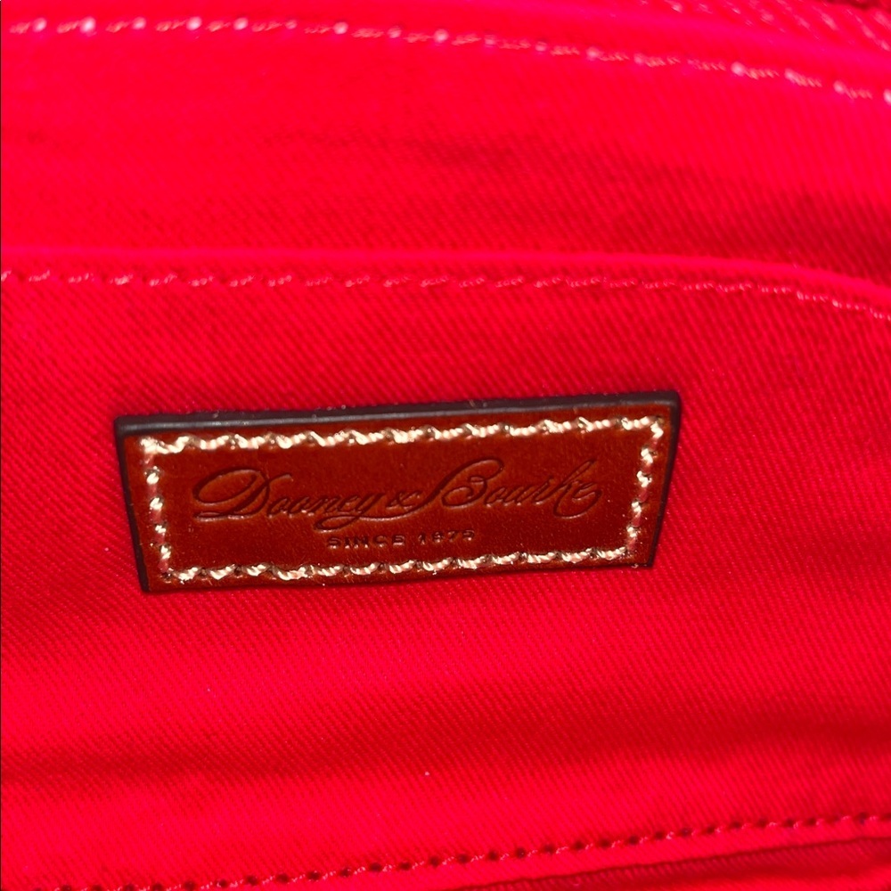 NWOT Dooney & Bourke Large Wristlet - Picture 5 of 8